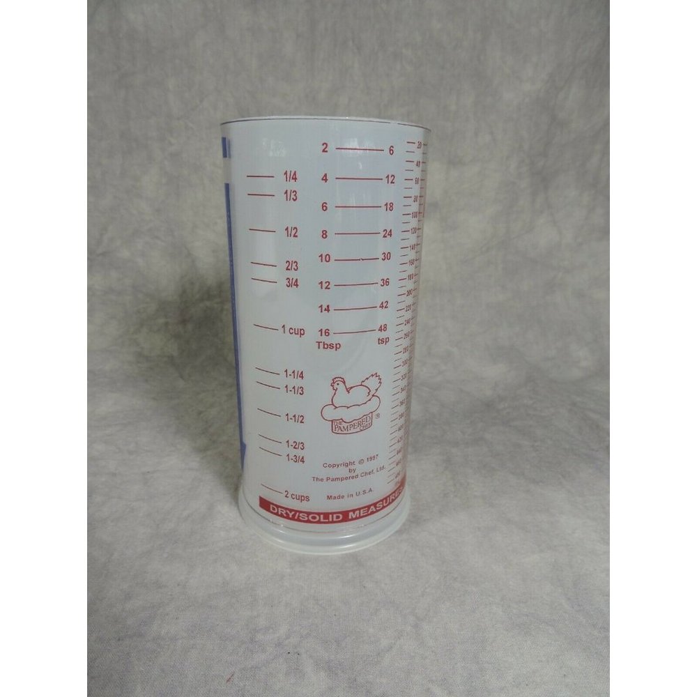 Pampered Chef Measuring Cup For Liquids, Solids & Dry Ingredients 2 Cups 16 oz